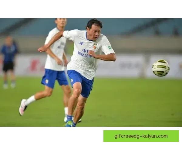 席尔瓦在巴黎时期的表现稳健，成为球队防线的核心。