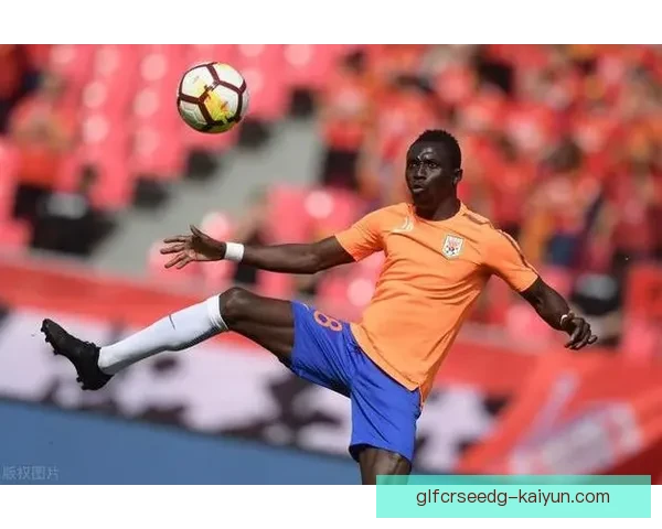 英超前锋表现稳健，市场关注前景逐渐明朗