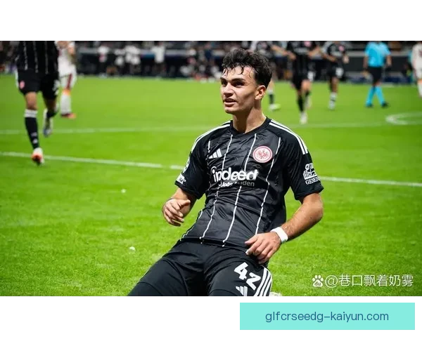 德甲法兰克福中场控制状态回暖，表现值得关注