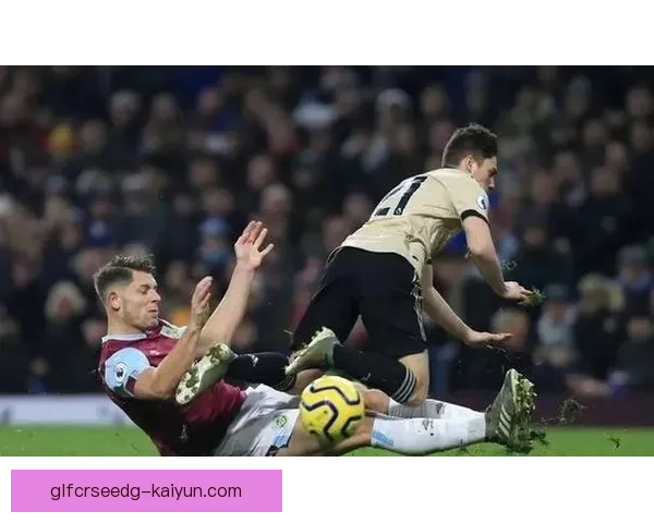 斯佩齐亚球队结构解析：当前赛季阵容框架与战术体系分析